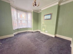 Lounge- click for photo gallery